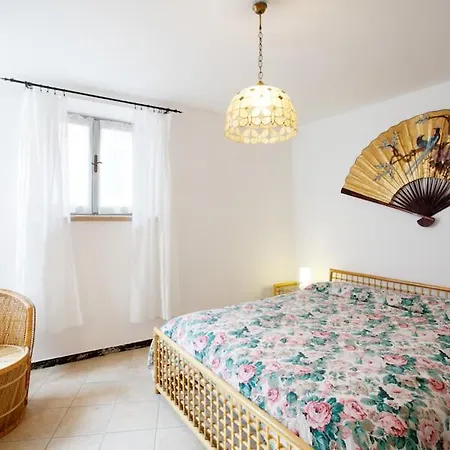 Apartment Captain's Cave Levanto